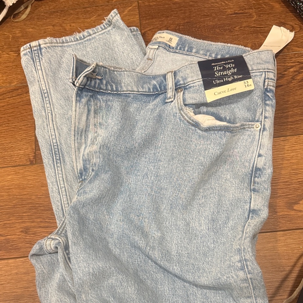 American Eagle Curve Love